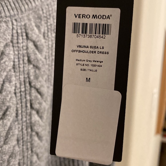 NWT VERO MODA Grey Off the Shoulder Sweater Dress for Women size Medium - Picture 6 of 6